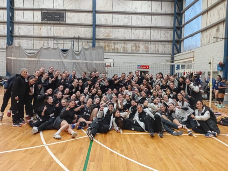 Estudiantes se consagr� en la II Copa Amistad